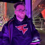 Samuel Sweeney - @skysam25 - Instagram
