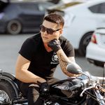 Alexander Lyapin - @sanvangog - Instagram