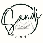 Sandi + her books - @sandi.pages - Instagram