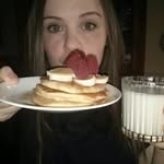 @sandisnow51 - Instagram