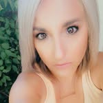 Sandi Spears - @sandizzelle - Instagram