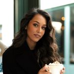 Sandra Bak - @sandrabakoff - Instagram