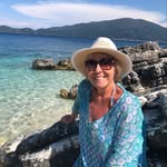Sandra Bartle - @sandiedoescakes - Instagram