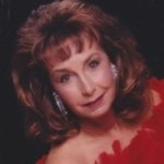 Sandra Bloomfield - @red5727 - Instagram