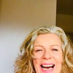Sandra Cooper - @sandracooperbeautifulday - Instagram