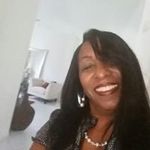 Sandra Drummond - @shyforu - Instagram
