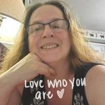 Sandra Farris - @sandra.farris.5661 - Instagram