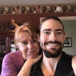 Sandra Flournoy - @3dogsandgm - Instagram