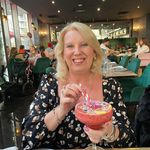Sandra Gray - @sandra.gray - Instagram