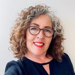 Sandra Hall - @sandrasurfacehair - Instagram