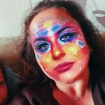 Sandra Hartwig - @sunleoelisa - Instagram