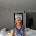 Sandra Hendrickson - @toosiesquare - Instagram
