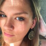 Sandra Pfaff - @sandra.hikes - Instagram