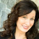 Sandra Vyain Hubbell - @svhubbell - Instagram