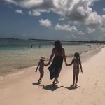 Sandra Krawczyk - @mom_of_monkeys - Instagram