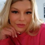 Sandra Menzel - @katzenlady1881 - Instagram