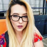 sandraroyce - @sandrawithrone - Instagram