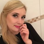 Sandra Rühl - @sandyb89 - Instagram