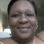 Sandra Sears - @searssandra - Instagram