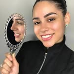 Sandra Vasconcellos / cílios e limpeza de pele - @sandravasconcellosbeleza - Instagram