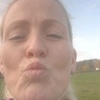 Sandra Wilms - @sunnyredseven - TikTok