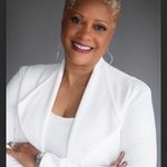 Sandra Winston Hollowell - @sellingwithsandra - Instagram
