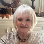 Sandra Duvall - @sandy.duvall.737 - Instagram