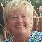 Sandy Kraemer - @sandyjbeach - Instagram