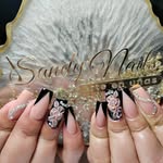 Sandy Marroquin - @saandi_nails - Instagram