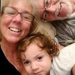 Sandy Miles - @sandy.miles.374 - Instagram