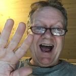Sandy Sanderson - @sandymiddlebro - Instagram