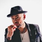 SANTIAGO CRUZ - Facebook