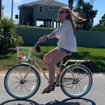 Sara Andrews - @luv_the_beatles - Instagram