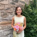 Sara Bourke - @sarabourkenstocks - Instagram