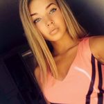 Sara Bradshaw - @zyxysyb.861400 - Instagram