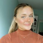 Sarah Carney - @scarney44 - Instagram