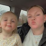Sara Connolly - @xosararosee - Instagram