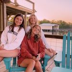 Sara DeRouen - @saraderouen17 - Instagram