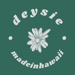Sara DeYoung - @deysiehawaii - Instagram