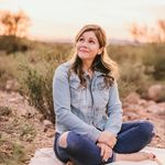 Sara Ella - YA Fantasy Author - @saraellawrites - Instagram