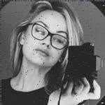 Sara Fleishman - @rezabi.ird - Instagram