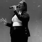 Sara Frezzarim cantora & terapeuta - @sara_frezzarim - Instagram
