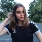 Sara Henley - @sara.henley.96387 - Instagram