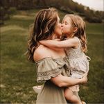 Sara Hensley - @sarahensley87 - Instagram