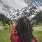 Sara Hayat - Facebook