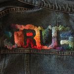 Sara Hinkle - @trueblueembroidery - Instagram