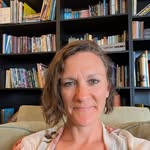 Sara Hollar - @a.quiet.life.84 - Instagram