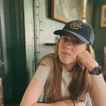 Sara Holley - @saraholzz - Instagram
