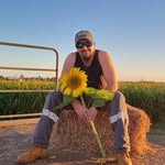 Sarah Holstein - @bubba_elli2713 - Instagram