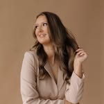 Sara Van Keppel | Japanese Builder Gel Specialist - @vibenailswithsara - Instagram